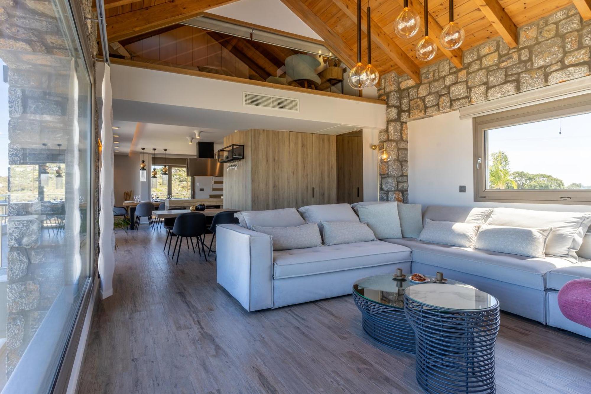 Rhode Luxury Villa *